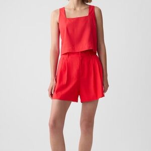 Gap 365 High Rise Linen-Blend Red Shorts - Size Medium